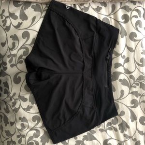 Lululemon (black) Speed shorts